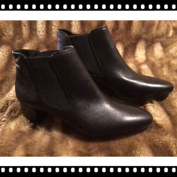 PAUL GREEN BLACK LEATHER COMFY BOOTIES SZ 9
